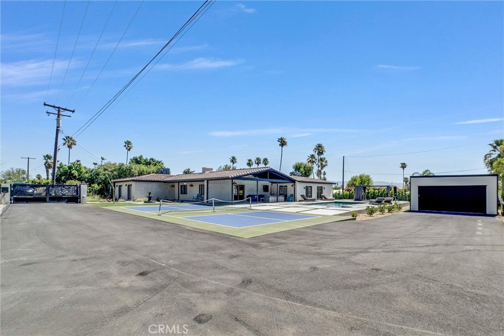 2170 N Via Monte