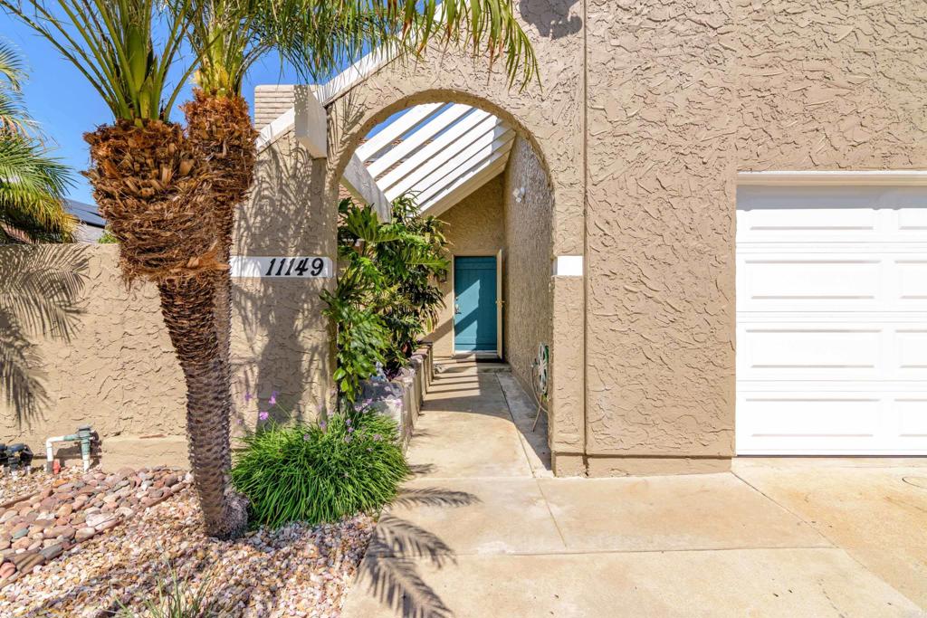 11149 Blythe Rd