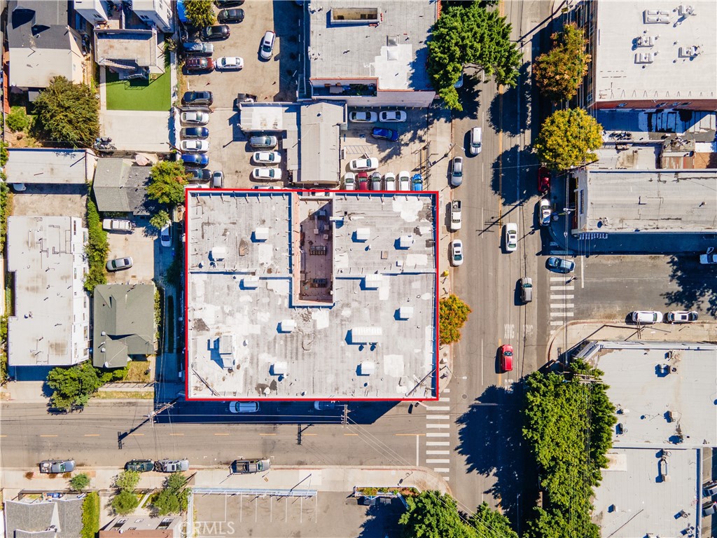 Properties 3 2709 W Pico Boulevard