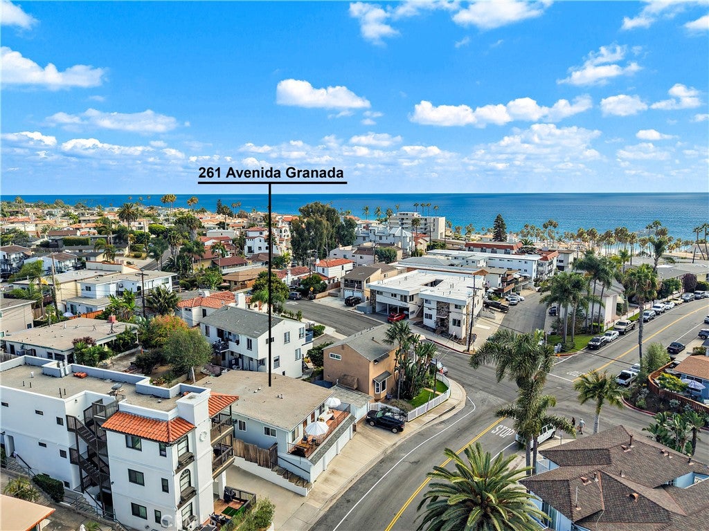 261 Avenida Granada