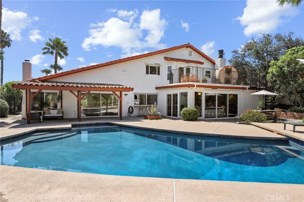 Photo of 4707 Nomad Drive, Woodland Hills, CA 91364 (MLS # BB25224096)