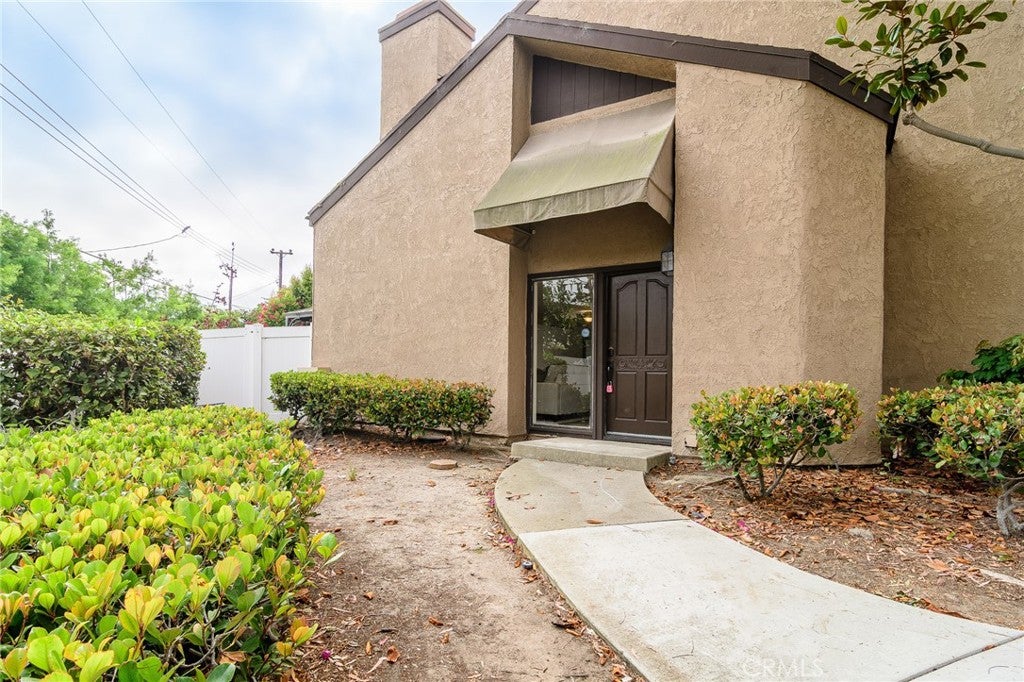 917 Van Ness Court, Costa Mesa CA 92626