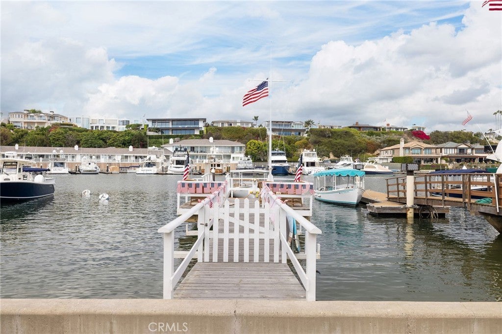 323 E Bay Front