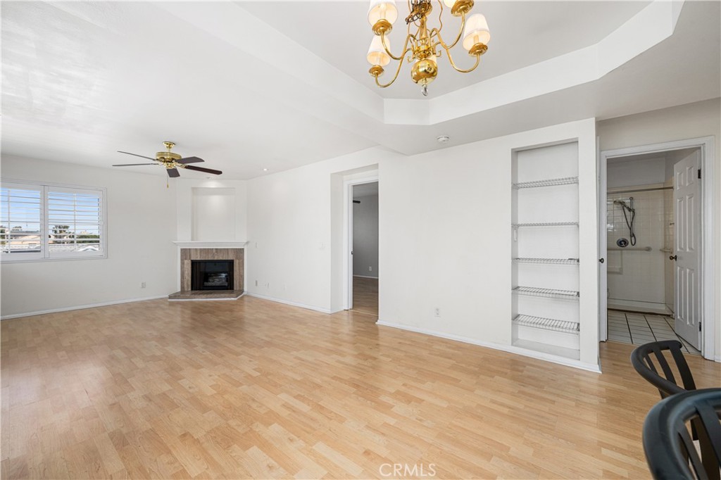 535 W 4th