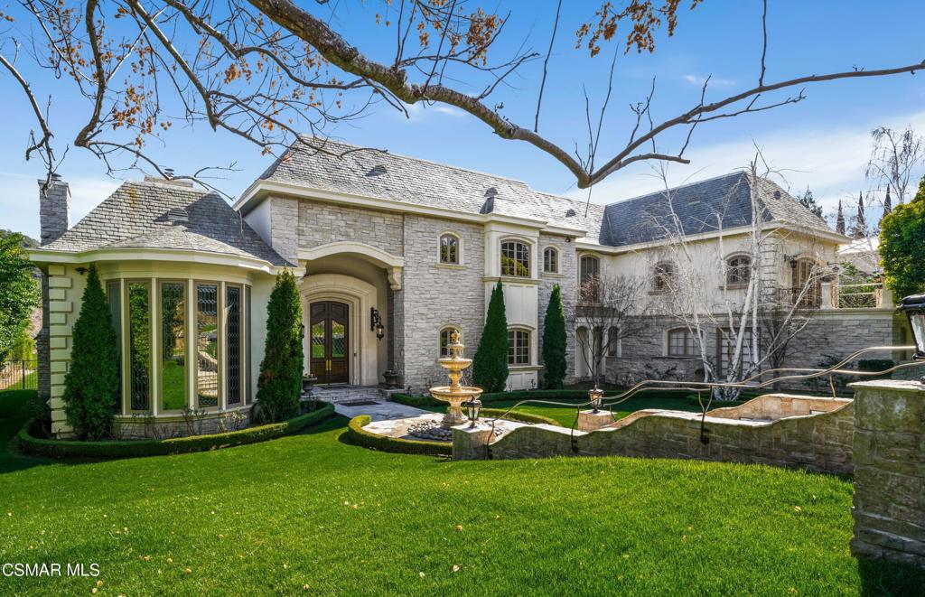 240 W Stafford Road