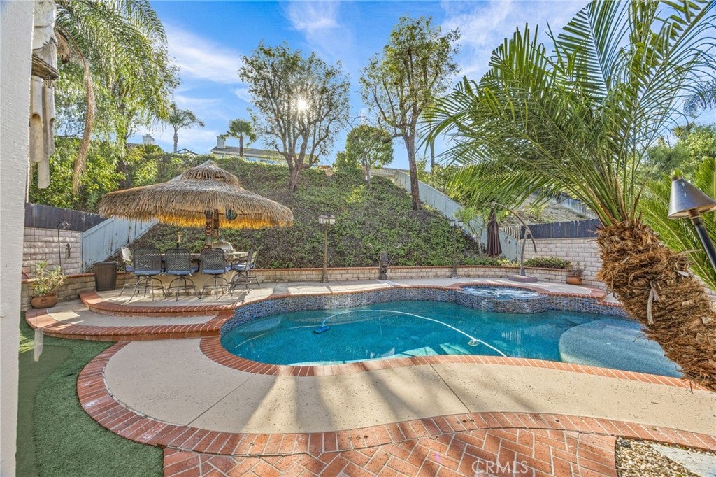 15088 Calle Del Oro
