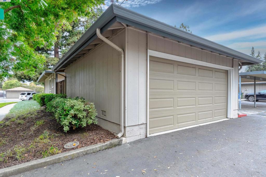 FREMONT DIST. - Residential