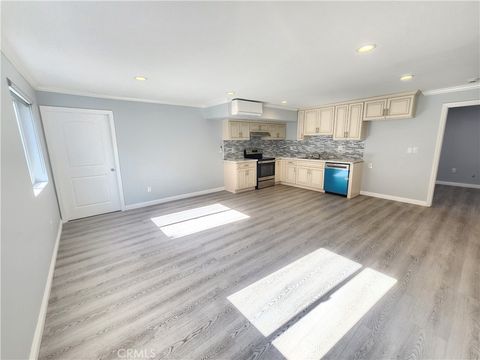 Photo of 21217 De La Guerra #A, Woodland Hills, CA 91364 (MLS # IG25264259)