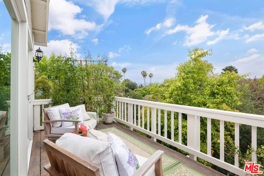 Photo of 12052 Laurel Terrace Drive, Studio City, CA 91604 (MLS # 26643839)