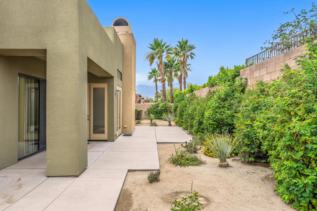 Pele Place - Residential