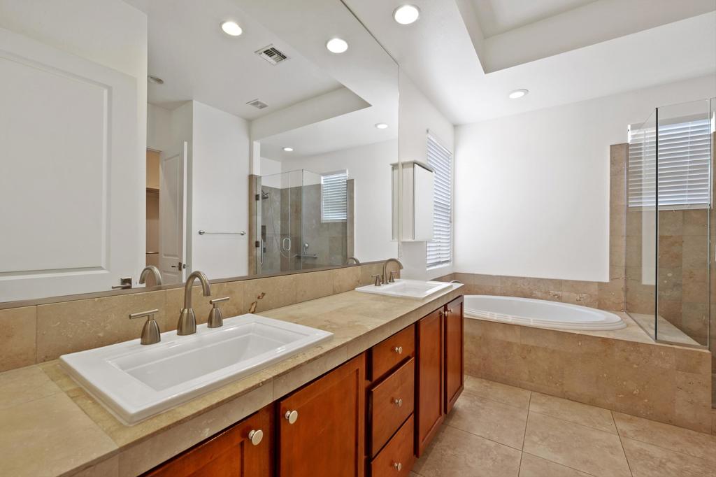 Pele Place - Residential