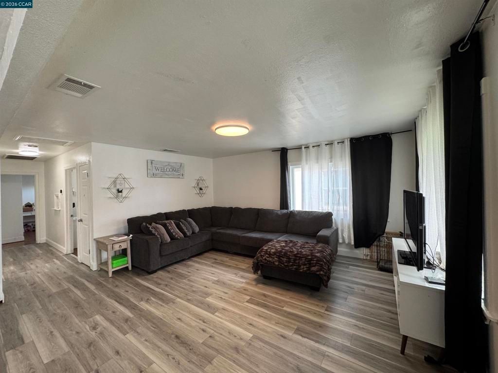 Photo of 343 B W Williams Dr Dr, Vallejo, CA 94590 (MLS # 41128935)