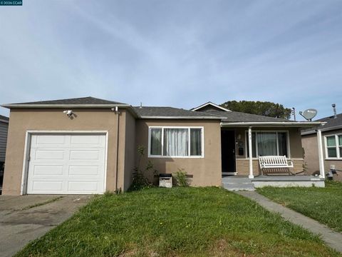 Photo of 343 B W Williams Dr Dr, Vallejo, CA 94590 (MLS # 41128935)