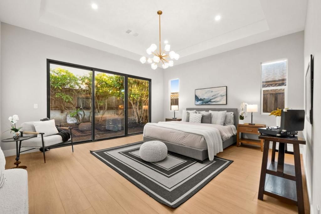 listing image 130724831367661360485