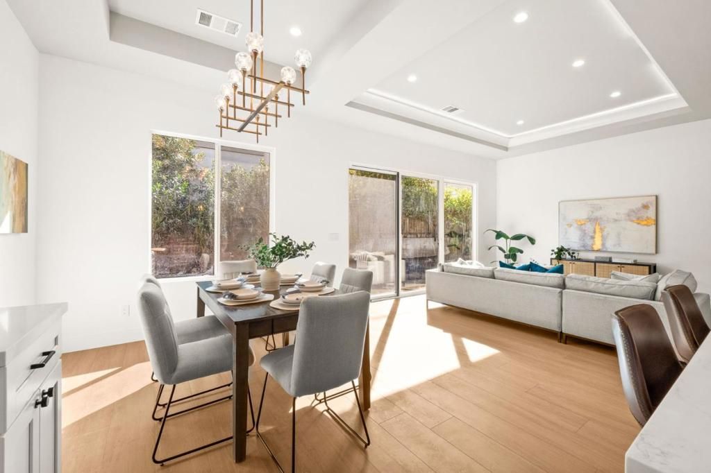 listing image 130725584689837765011