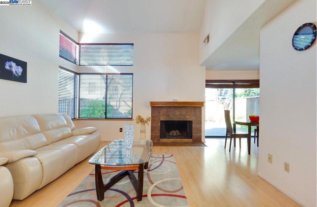 BAY FARM ISLAND - Residential