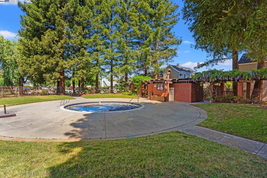 BAY FARM ISLAND - Residential