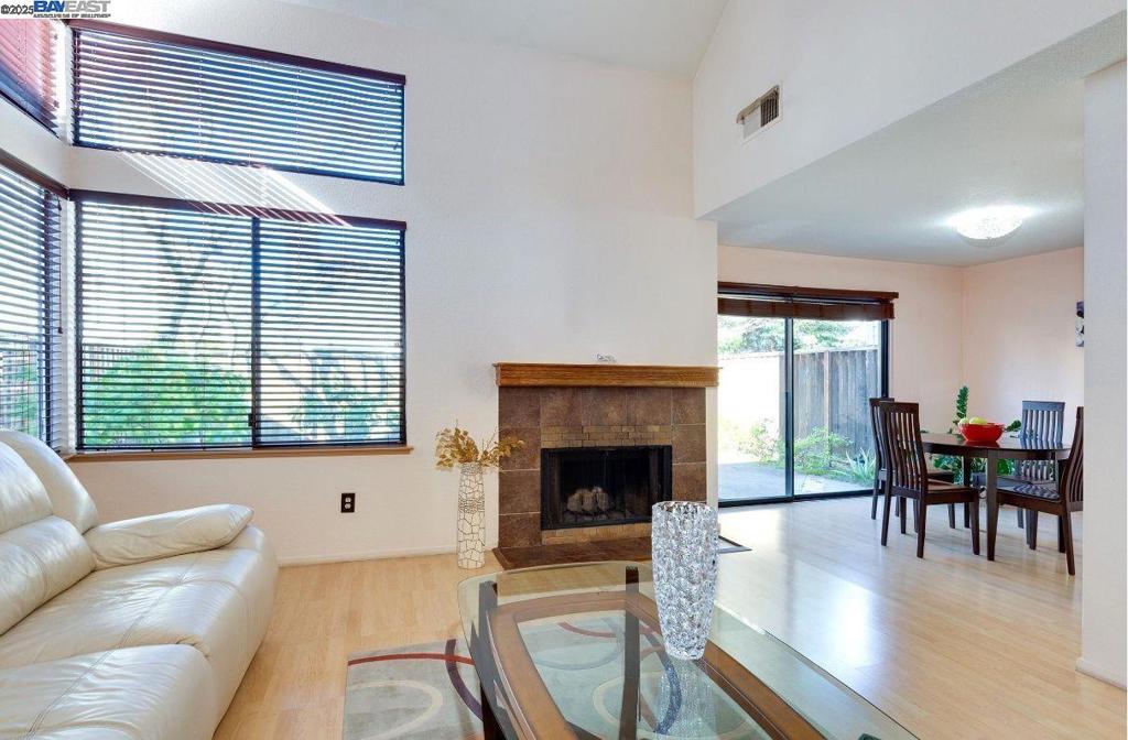 BAY FARM ISLAND - Residential