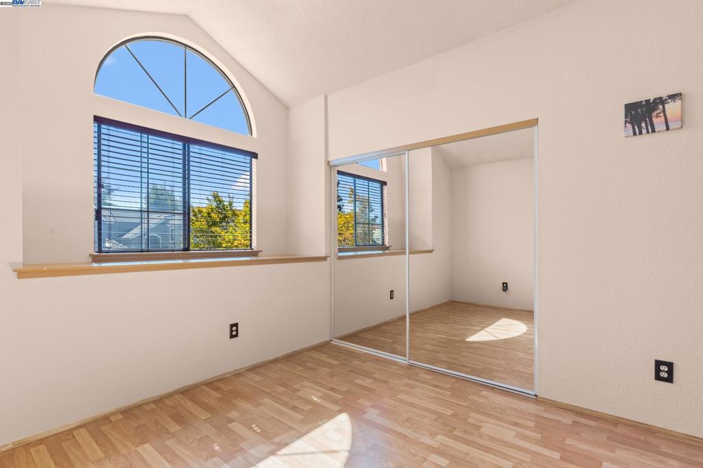 BAY FARM ISLAND - Residential