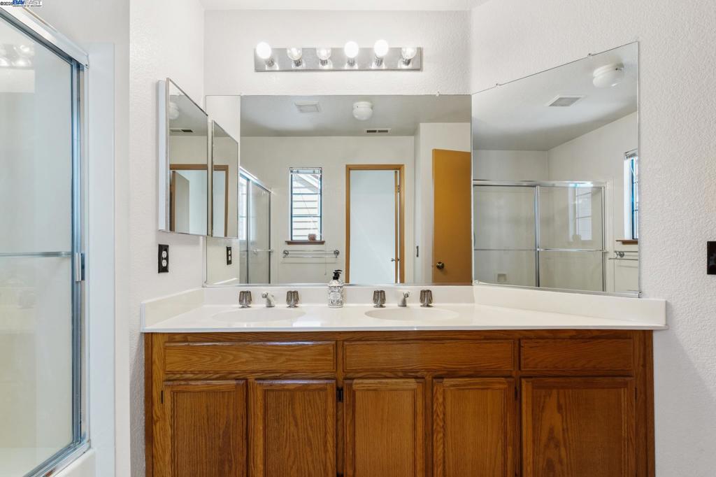 BAY FARM ISLAND - Residential