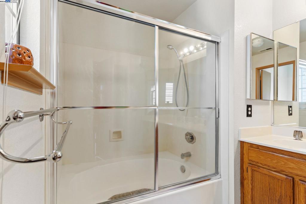 BAY FARM ISLAND - Residential