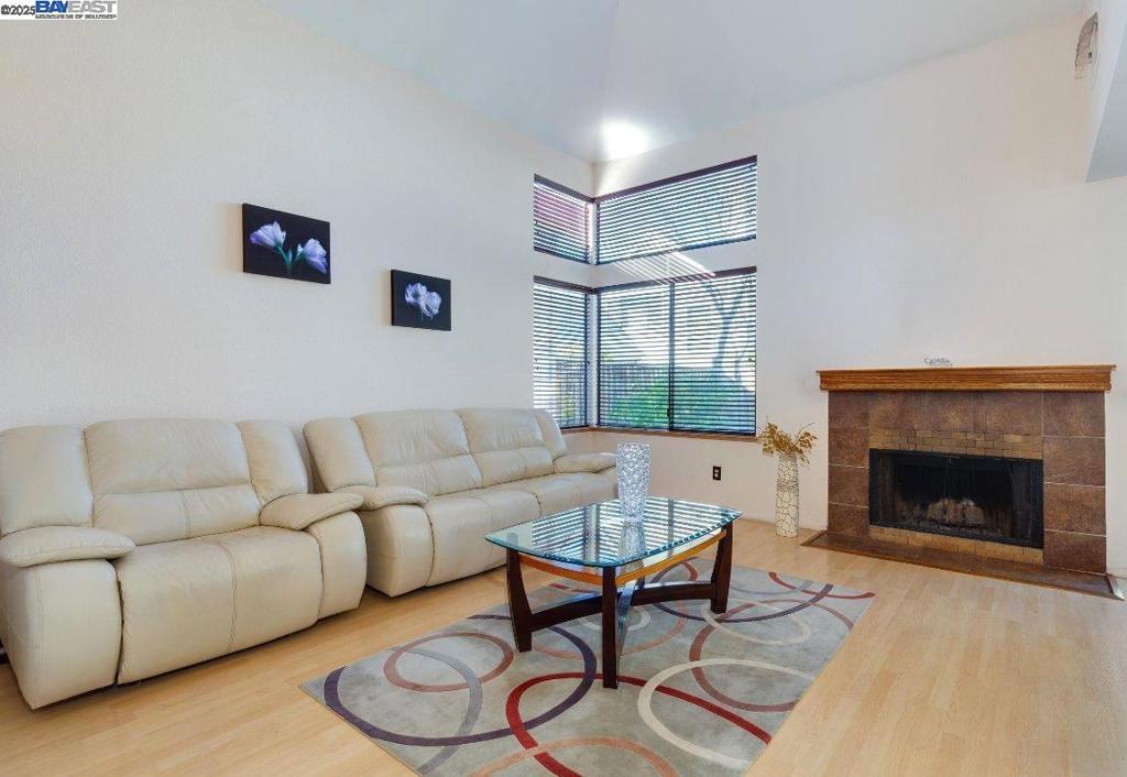 BAY FARM ISLAND - Residential