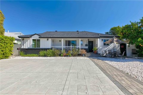 Photo of 7700 Winnetka, Winnetka, CA 91306 (MLS # GD26030582)