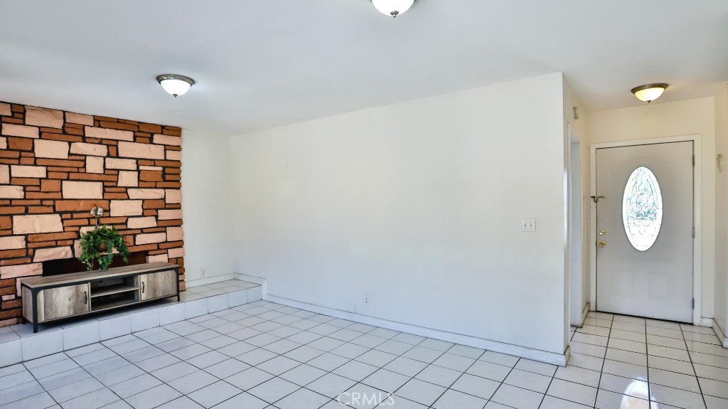 13241 Fairview Street