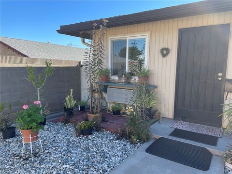 Photo of 9926 1/2 Cedar St, Bellflower, CA 90706 (MLS # PW25226297)