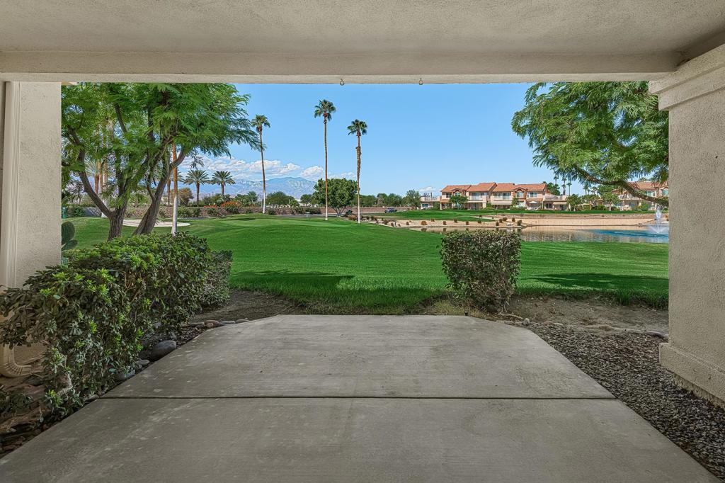 Palm Royale - Residential