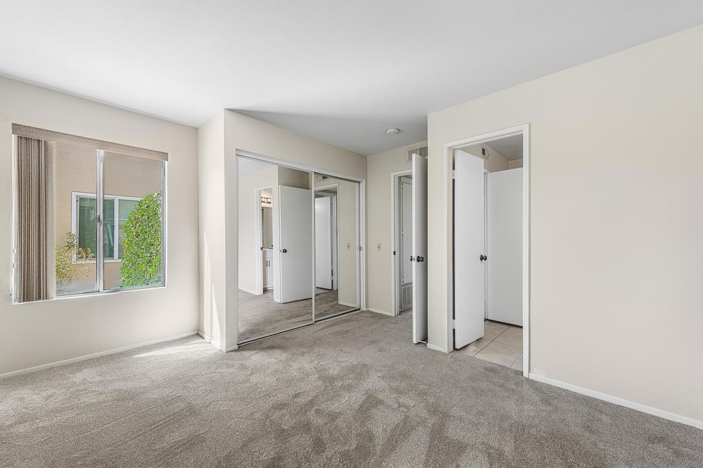 Palm Royale - Residential