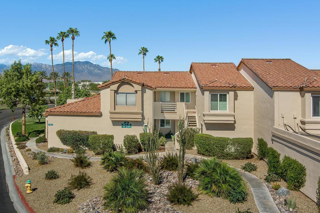 Palm Royale - Residential