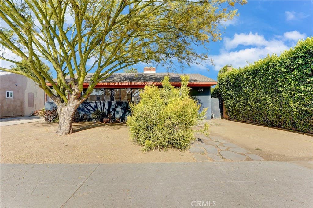 Photo of 6230 Denny Avenue, North Hollywood, CA 91606 (MLS # SR26150286)