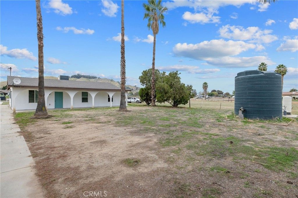 Photo of 30685 1/2 Mehrten Drive, Exeter, CA 93221 (MLS # FR25254854)