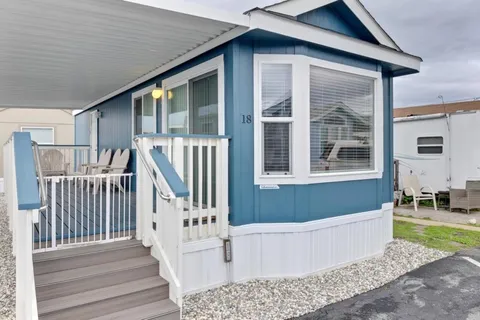 835 Kimball Avenue, Seaside, CA 93955 - MLS#: ML82030271