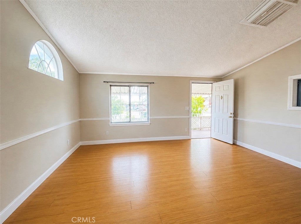 18540 Soledad Canyon Rd 27
