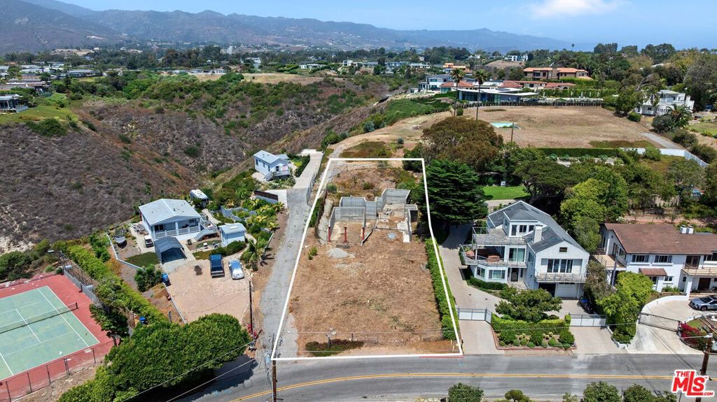 7006 Birdview Avenue