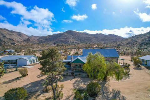 Photo of 59800 Onaga Trail, Joshua Tree, CA 92252 (MLS # 219142028DA)