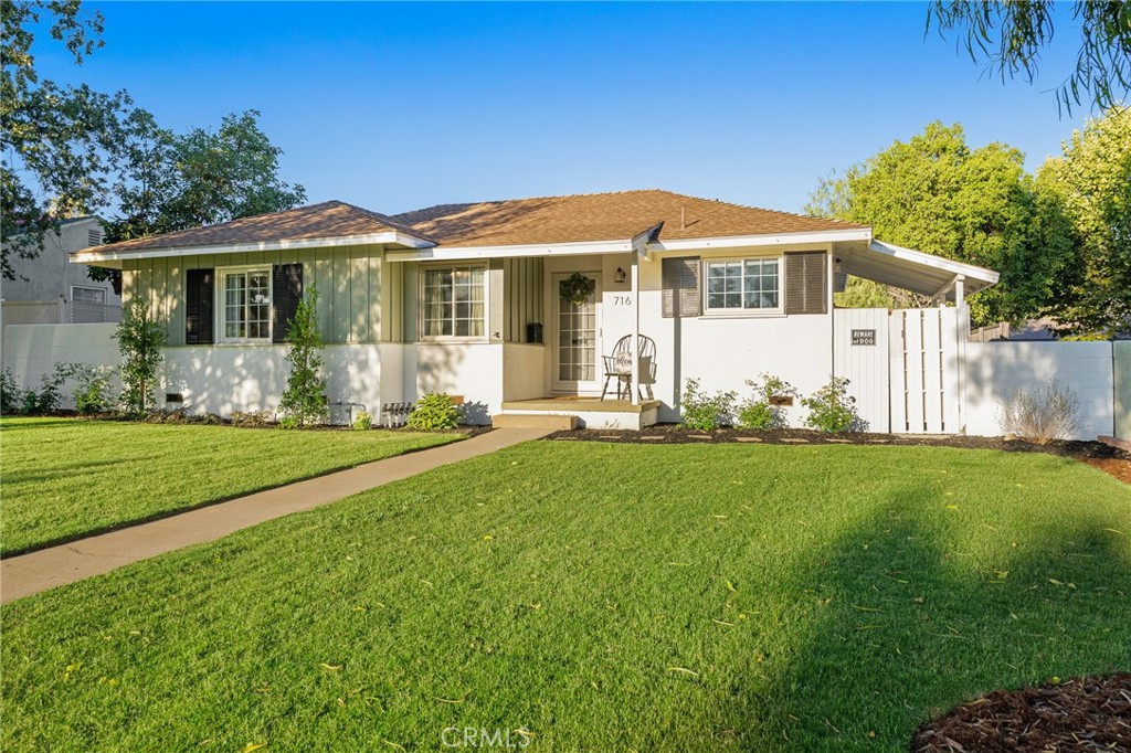 716 N Tulare Way