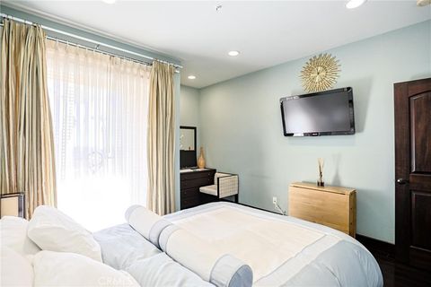 Tiny photo for 34 Sunset Cove Cv, Newport Coast, CA 92657 (MLS # ND26019846)