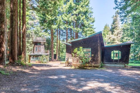 Photo of 32371 Middle Ridge Road, Albion, CA 95410 (MLS # C1-11026)