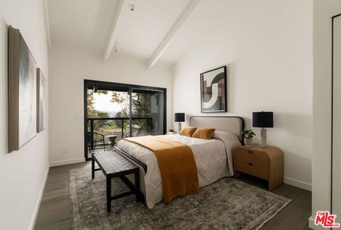 Tiny photo for 518 E Islay Street, Santa Barbara, CA 93101 (MLS # 26650539)