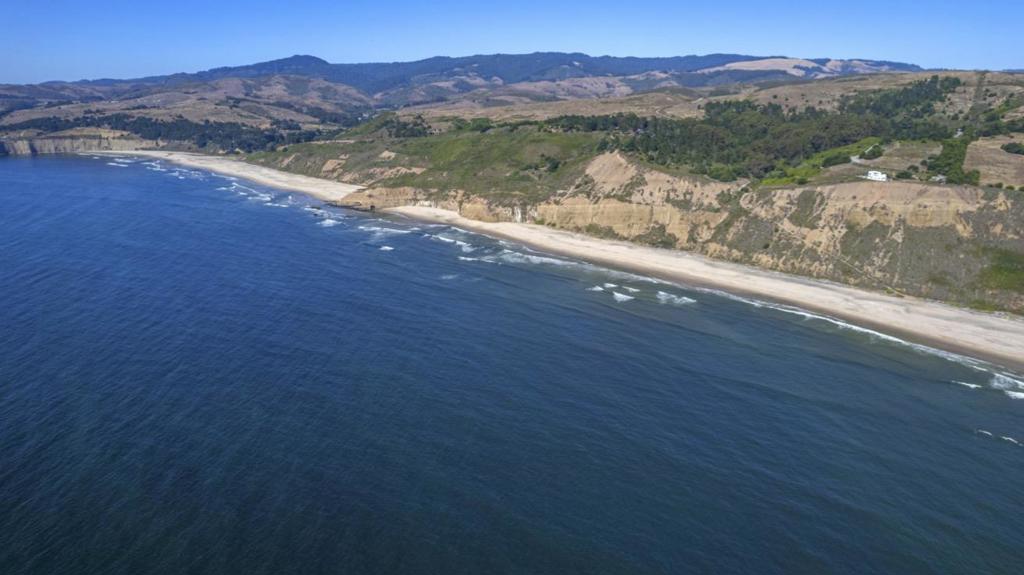 20075 Cabrillo Highway