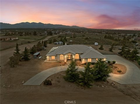 Photo of 6232 Coriander Dr, Hesperia, CA 92344 (MLS # HD26056648)
