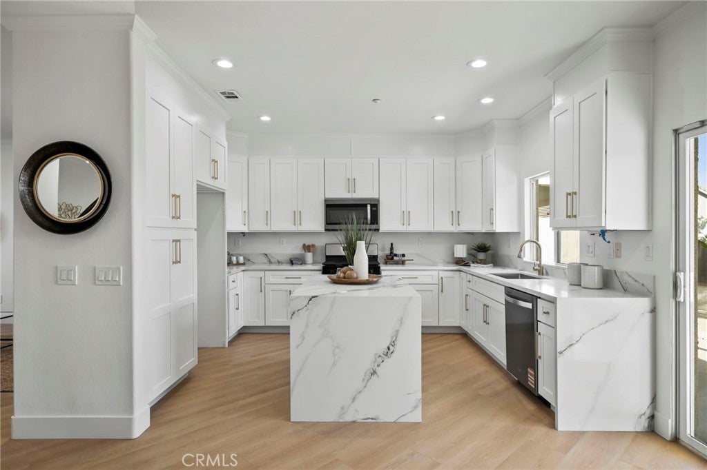 14839 Fairhaven