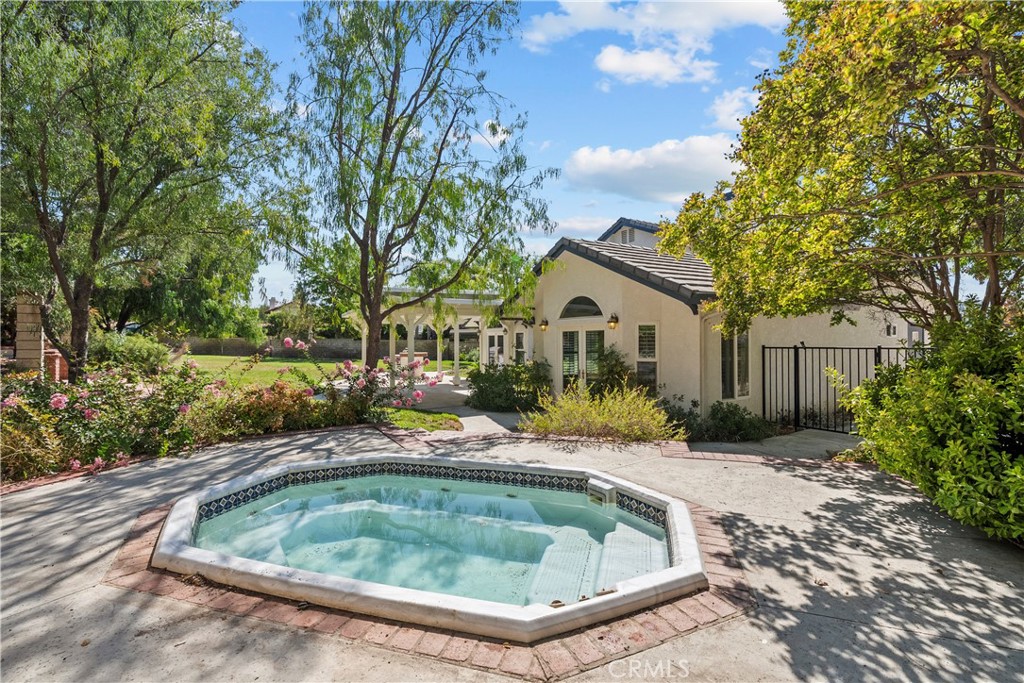 Claibourne (CLAI) - Residential