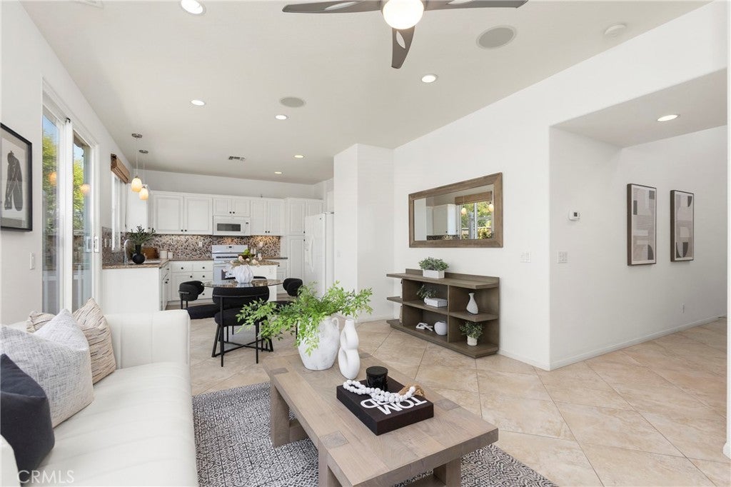 223 Sparkleberry Avenue