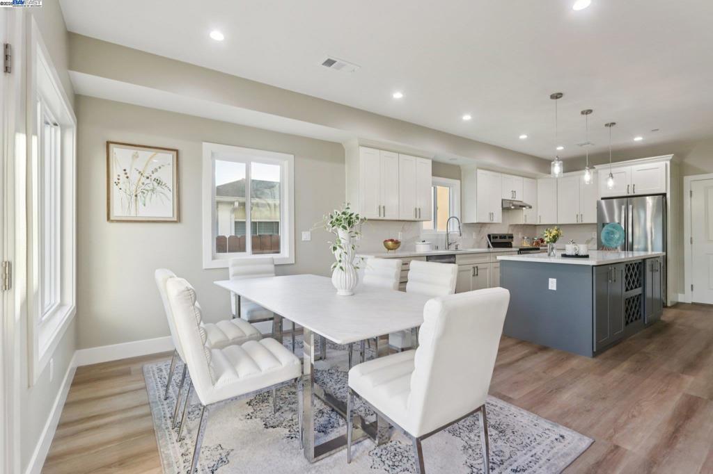 HAYWARD - Residential