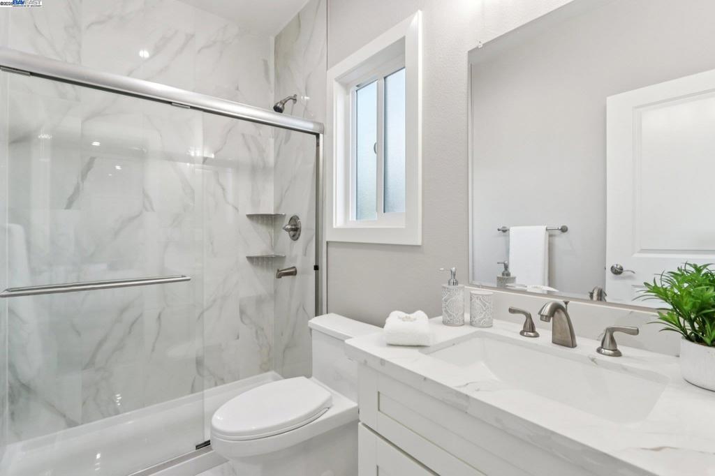 HAYWARD - Residential