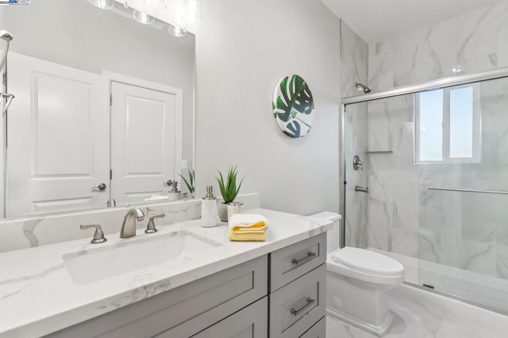 HAYWARD - Residential